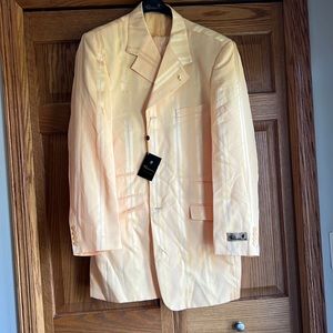 NWT Yellow Falcone Frankie Vested 3 pc suit
